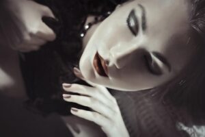 赤ら顔を改善するための皮膚科級化粧水はどれが効果的？