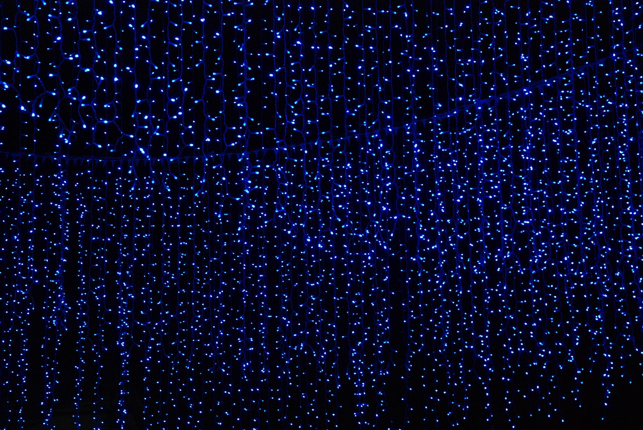 ブルーライトが肌に与える影響とは？