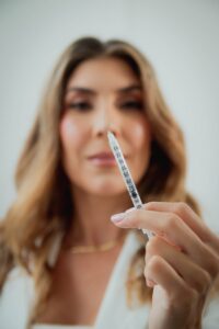 美容医療のケアは頻度と併用で効果的に行うべきですか？