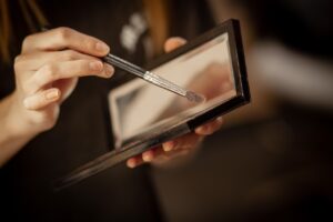 化粧品の断捨離で得られる美肌効果とは？