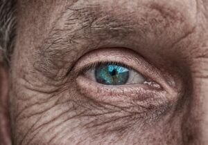 肌印象を若返らせる自宅ケアの方法は？